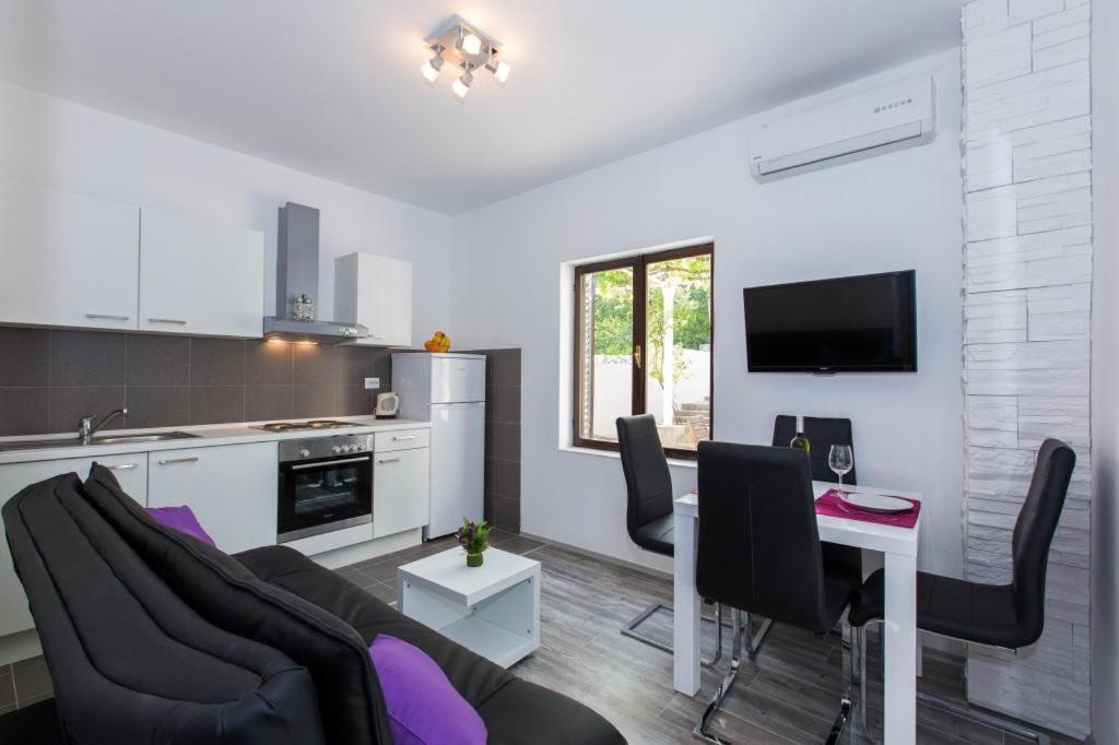 Apartments Villa Roza Mokošica Exteriör bild
